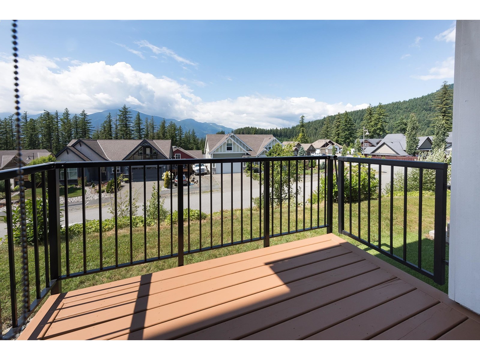 3 1928 WOODSIDE BOULEVARD, Mt Woodside, Agassiz