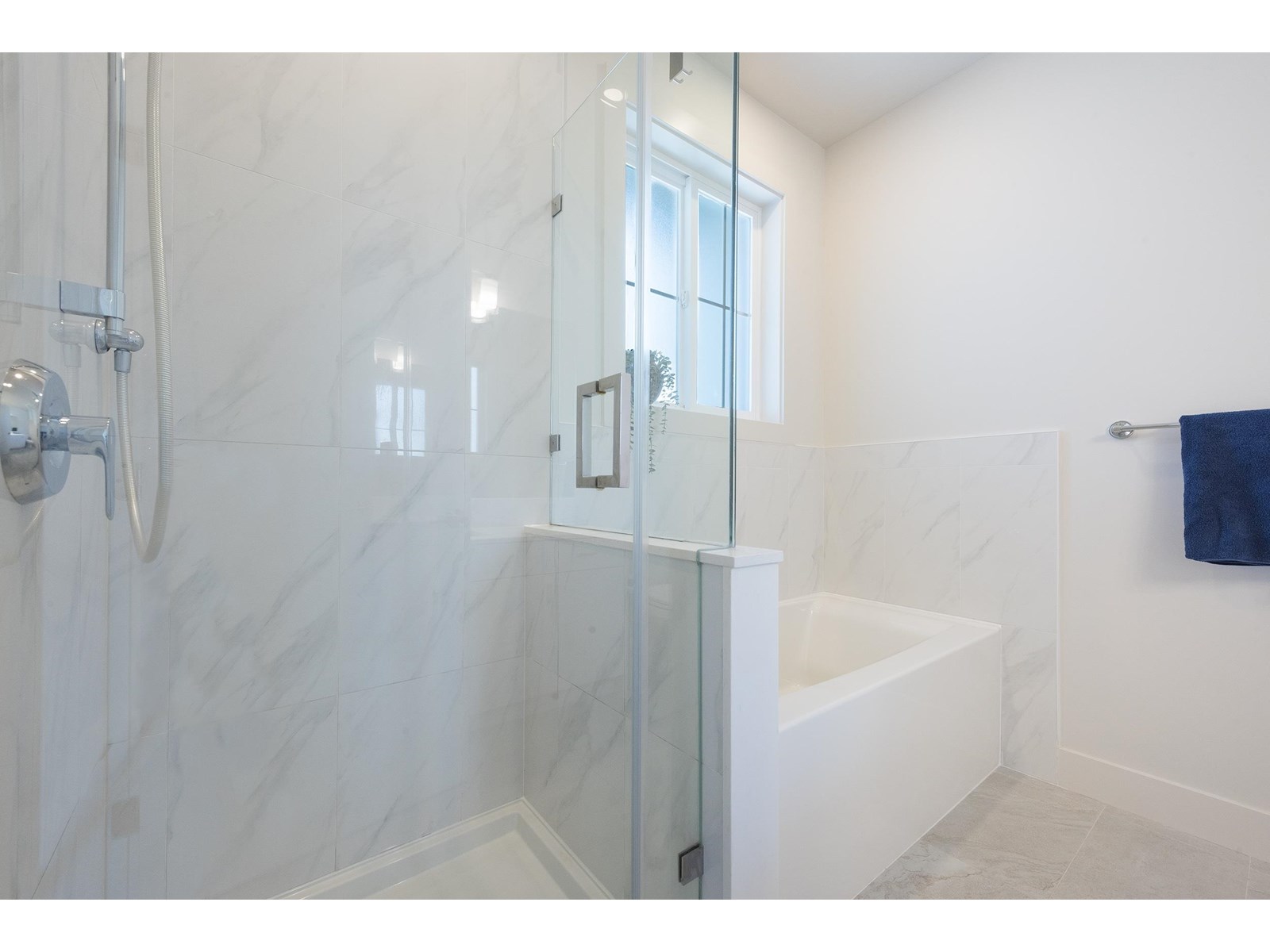 3 1928 WOODSIDE BOULEVARD, Mt Woodside, Agassiz
