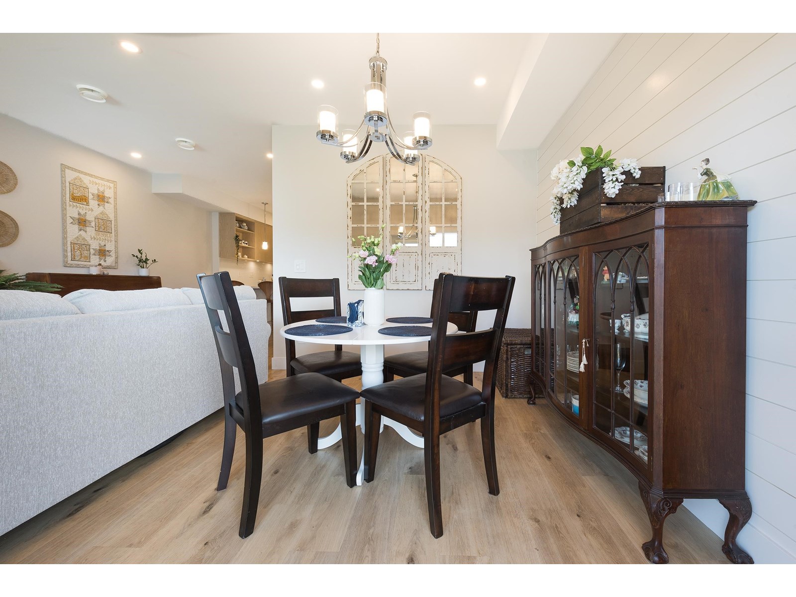 3 1928 WOODSIDE BOULEVARD, Mt Woodside, Agassiz