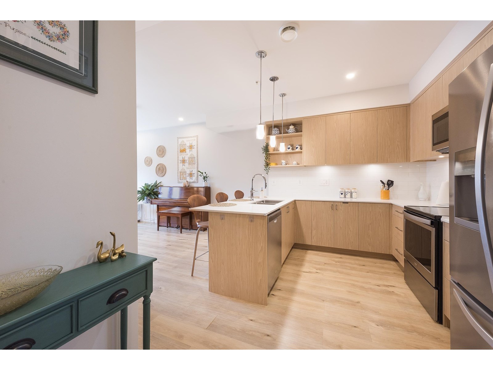 3 1928 WOODSIDE BOULEVARD, Mt Woodside, Agassiz