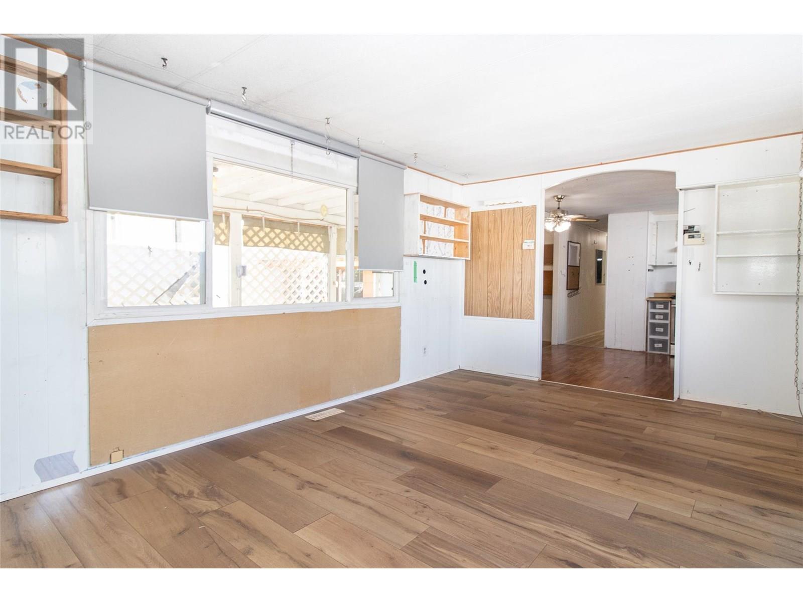 39 3745 Lakeshore Road, Kelowna