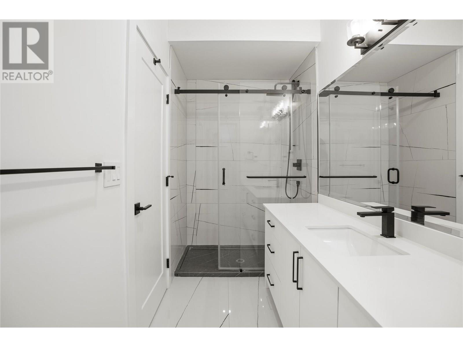  8948 Tavistock Road, Vernon