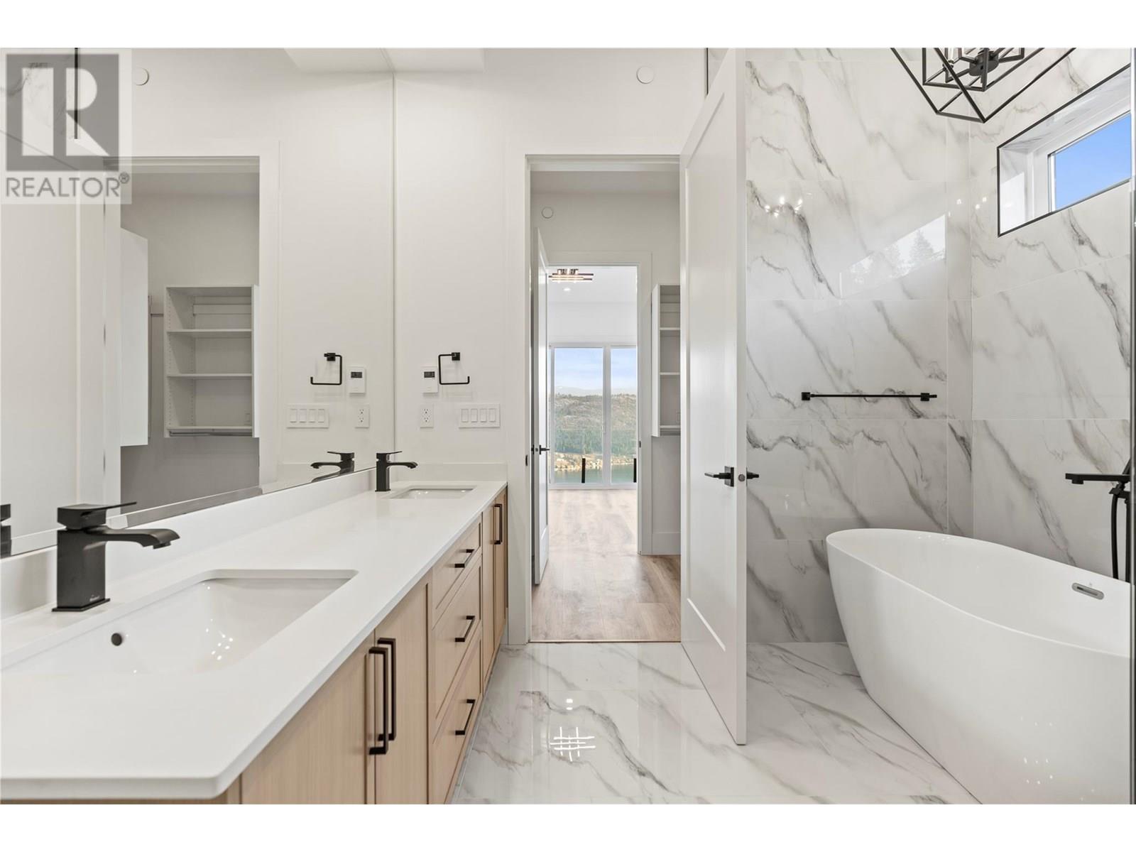  8948 Tavistock Road, Vernon