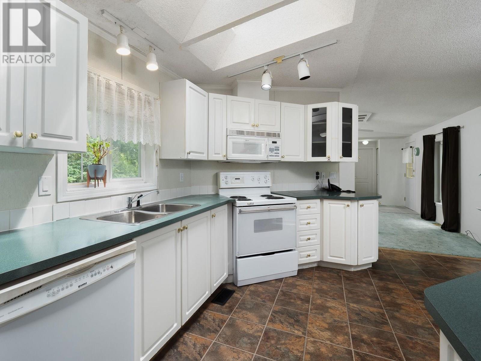 Photo 7 of 3802 Balsum Road, Prince George BC