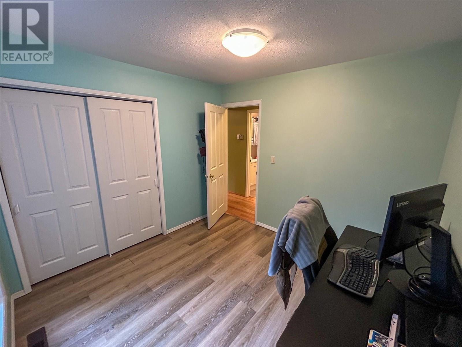 Photo 5 of 822 Richards West Street, Nelson BC