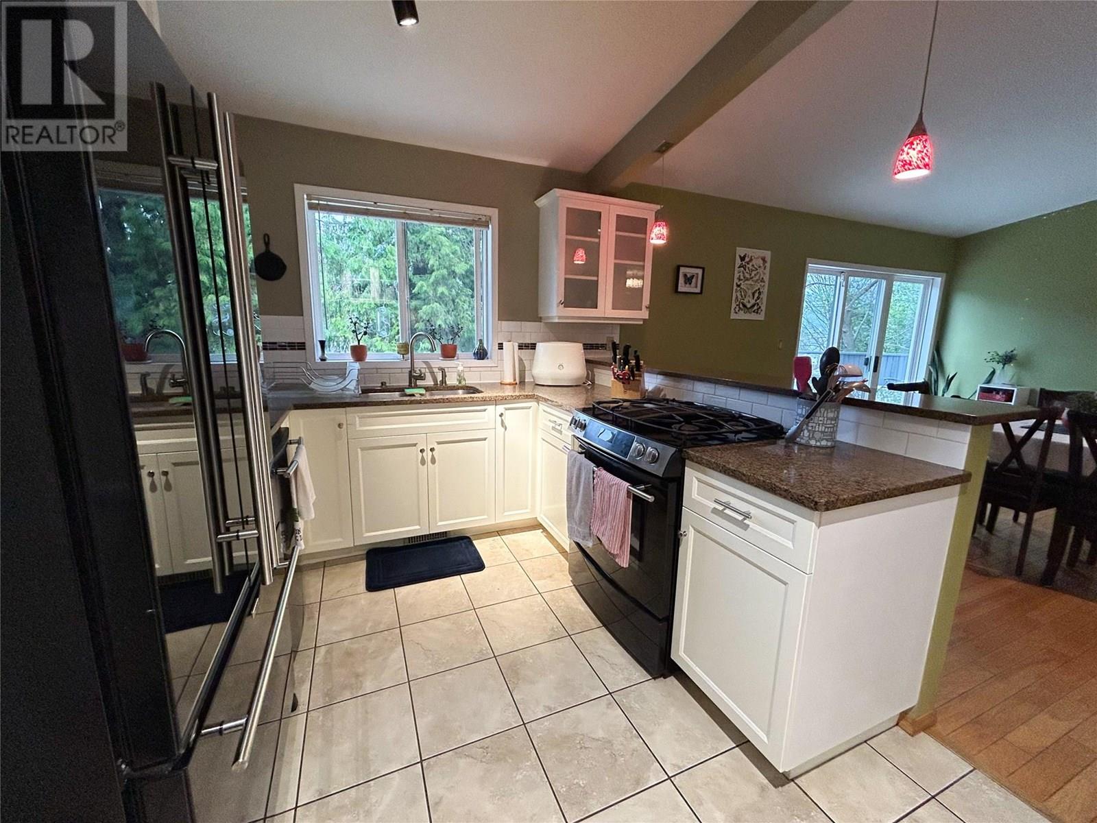 Photo 20 of 822 Richards West Street, Nelson BC