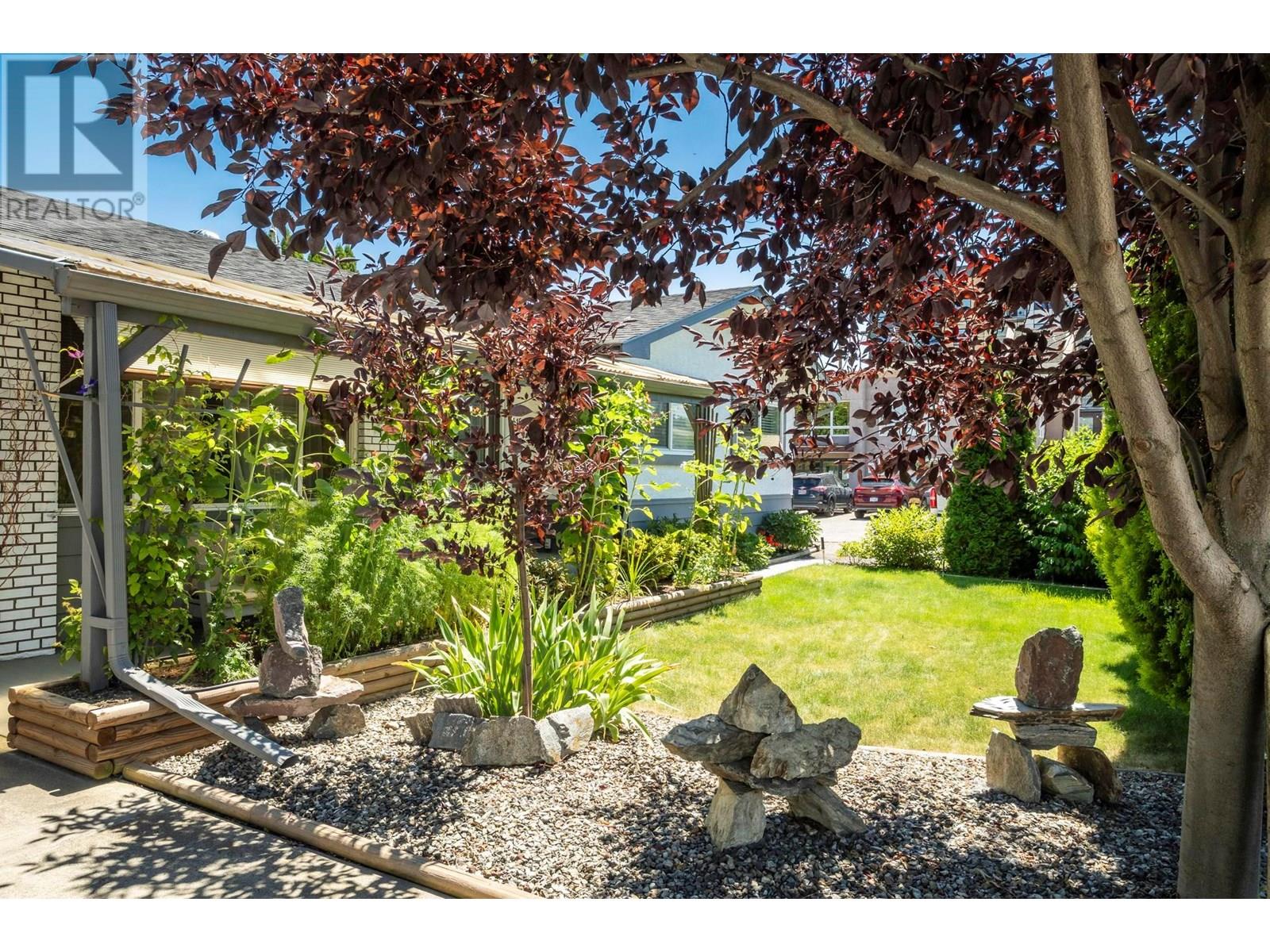  615 Tartan Road, Kelowna
