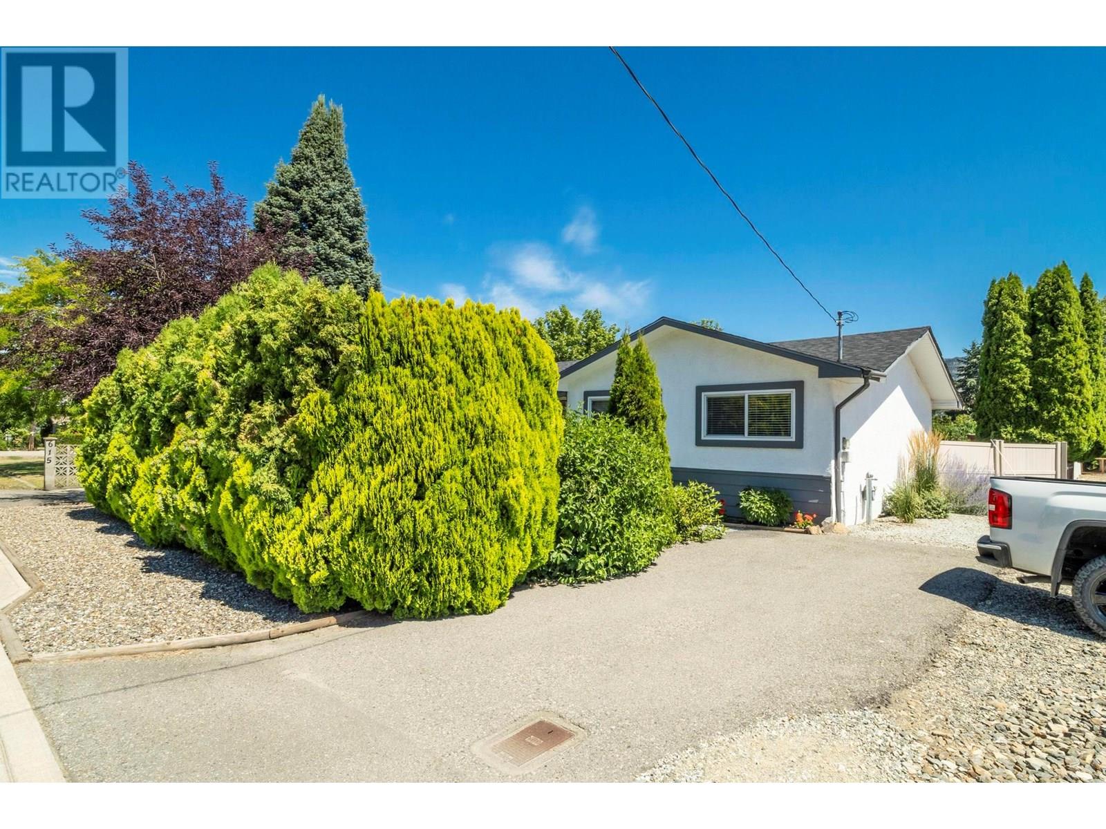 615 Tartan Road, Kelowna