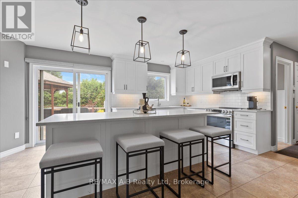 Photo 17 of 214 Jordan Crescent, West Perth ON
