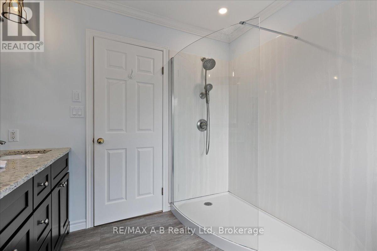 Photo 26 of 214 Jordan Crescent, West Perth ON