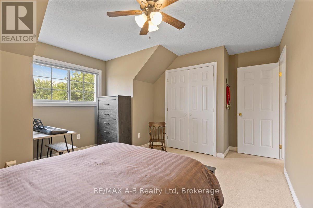 Photo 30 of 214 Jordan Crescent, West Perth ON