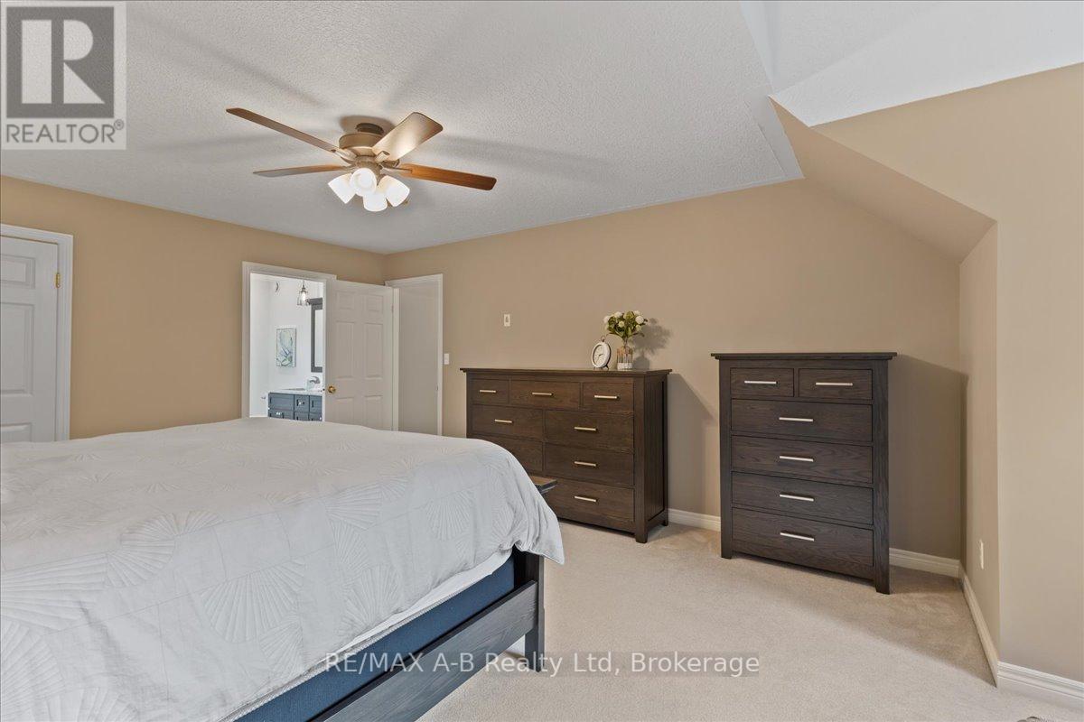 Photo 34 of 214 Jordan Crescent, West Perth ON
