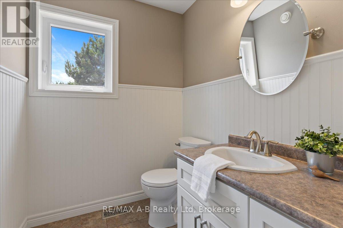 Photo 38 of 214 Jordan Crescent, West Perth ON