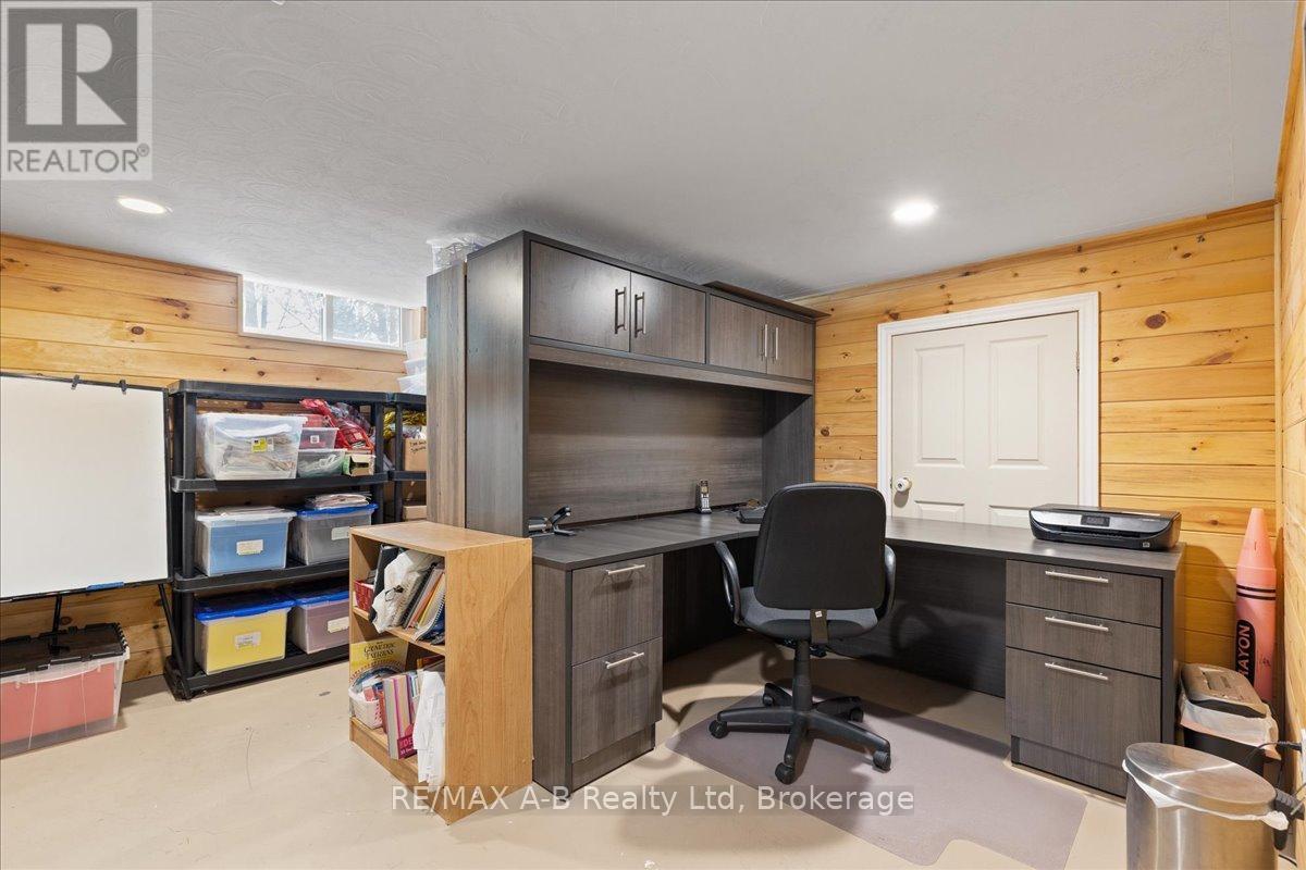 Photo 42 of 214 Jordan Crescent, West Perth ON
