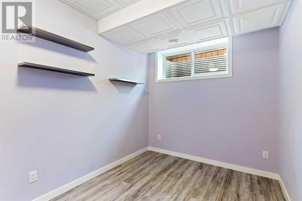 Single Family House for Sale in  New Brighton Park SE New Brighton Calgary 