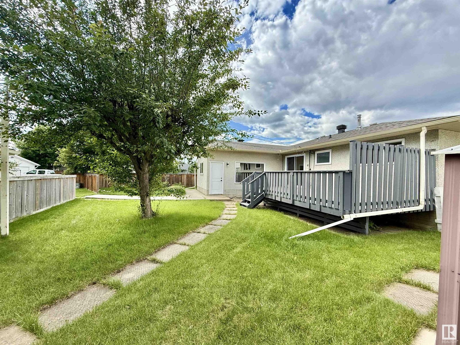 Photo 28 of 15705 86 Av Nw Nw, Edmonton AB