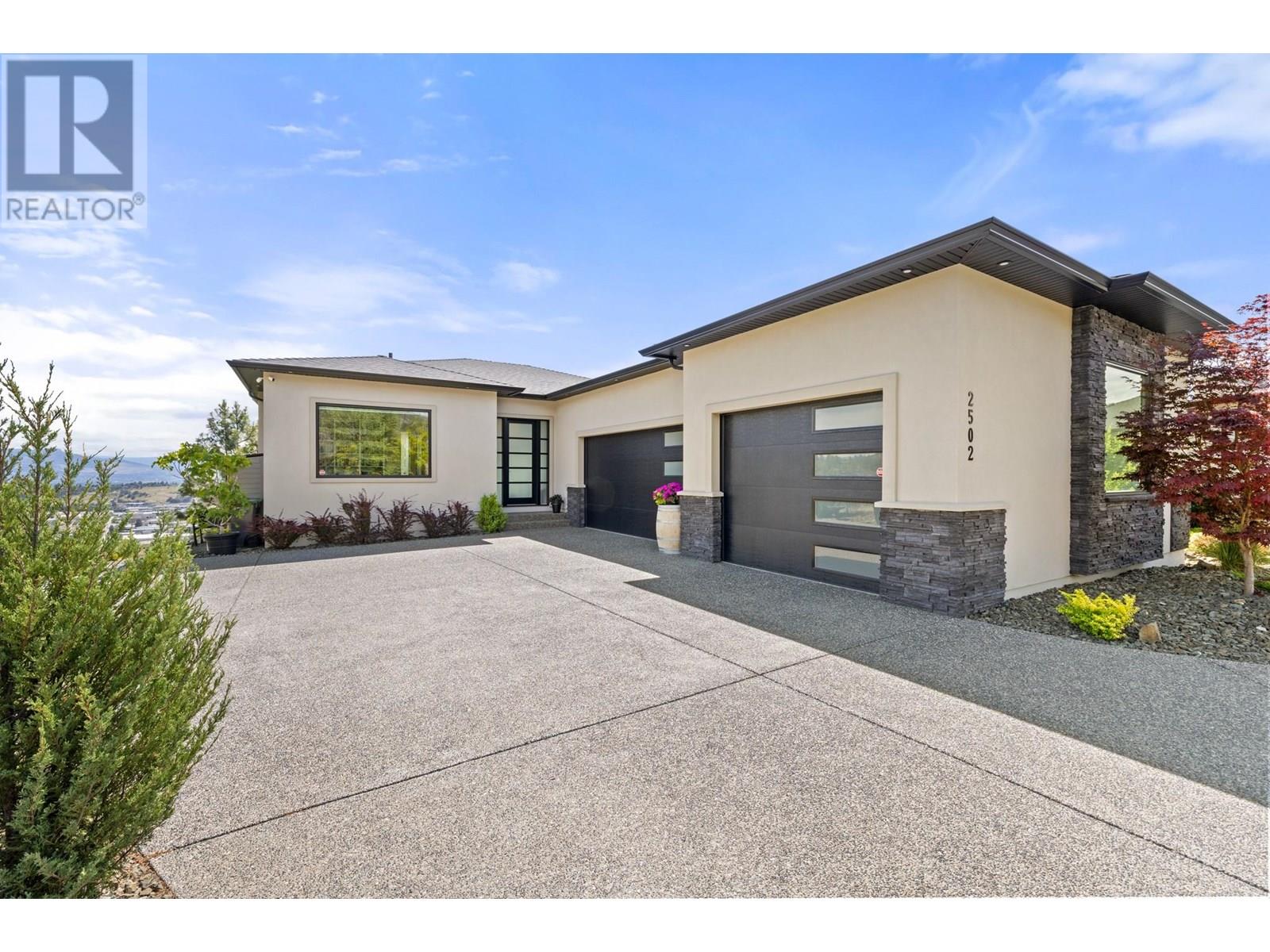 2502 Hedgestone Drive, West Kelowna