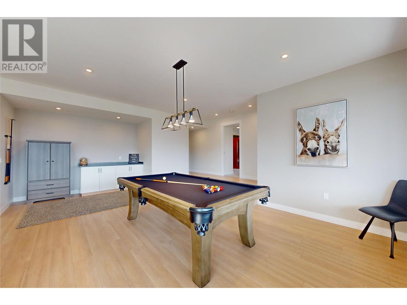 2502 Hedgestone Drive, West Kelowna