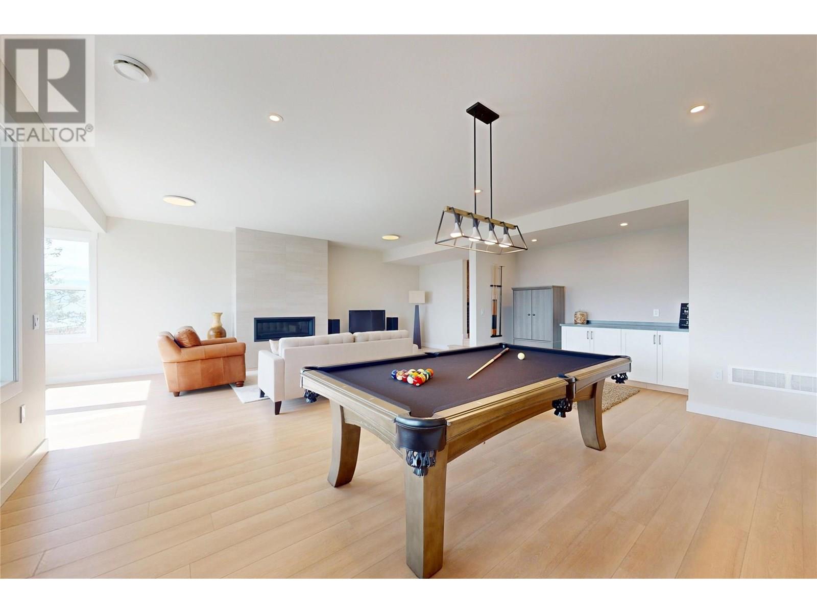 2502 Hedgestone Drive, West Kelowna