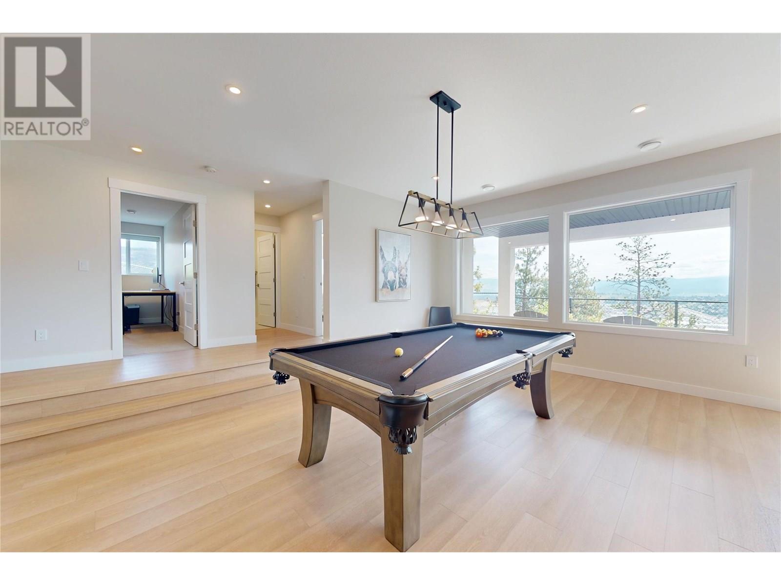2502 Hedgestone Drive, West Kelowna