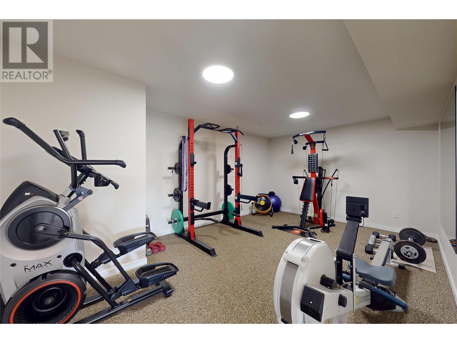 2502 Hedgestone Drive, West Kelowna