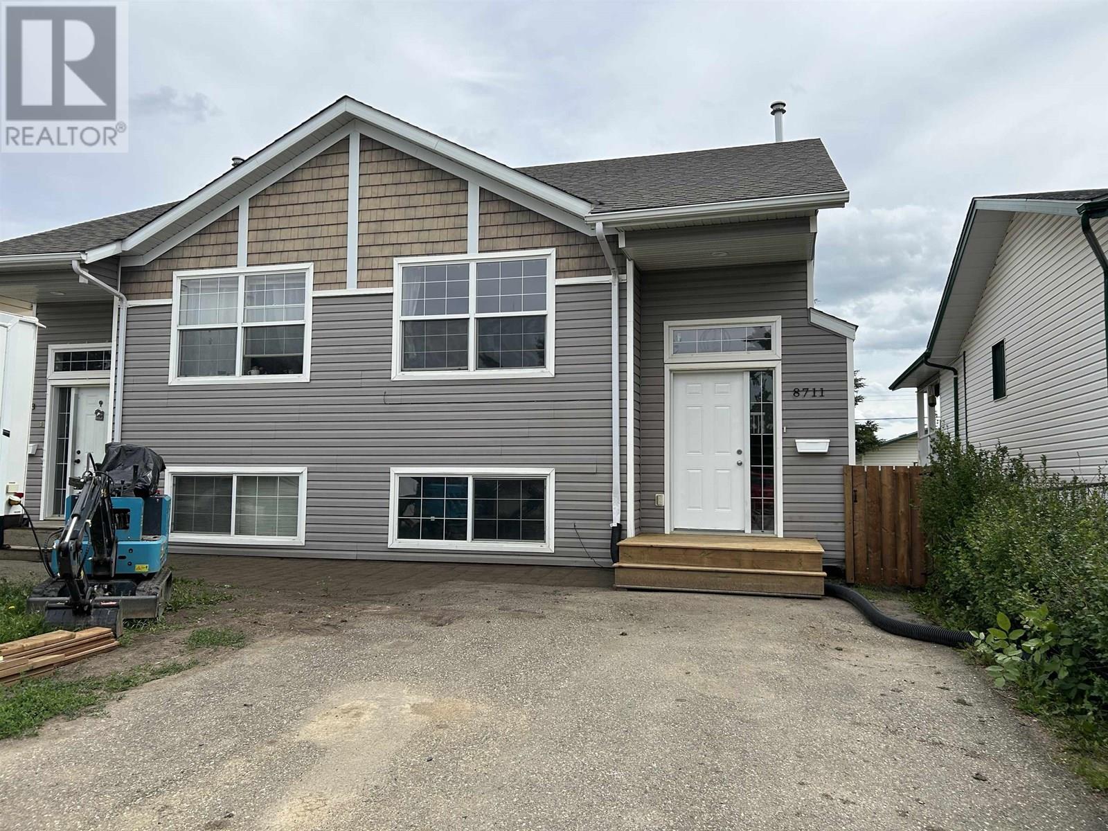Photo 3 of 8713 78 A Street, Fort St John BC