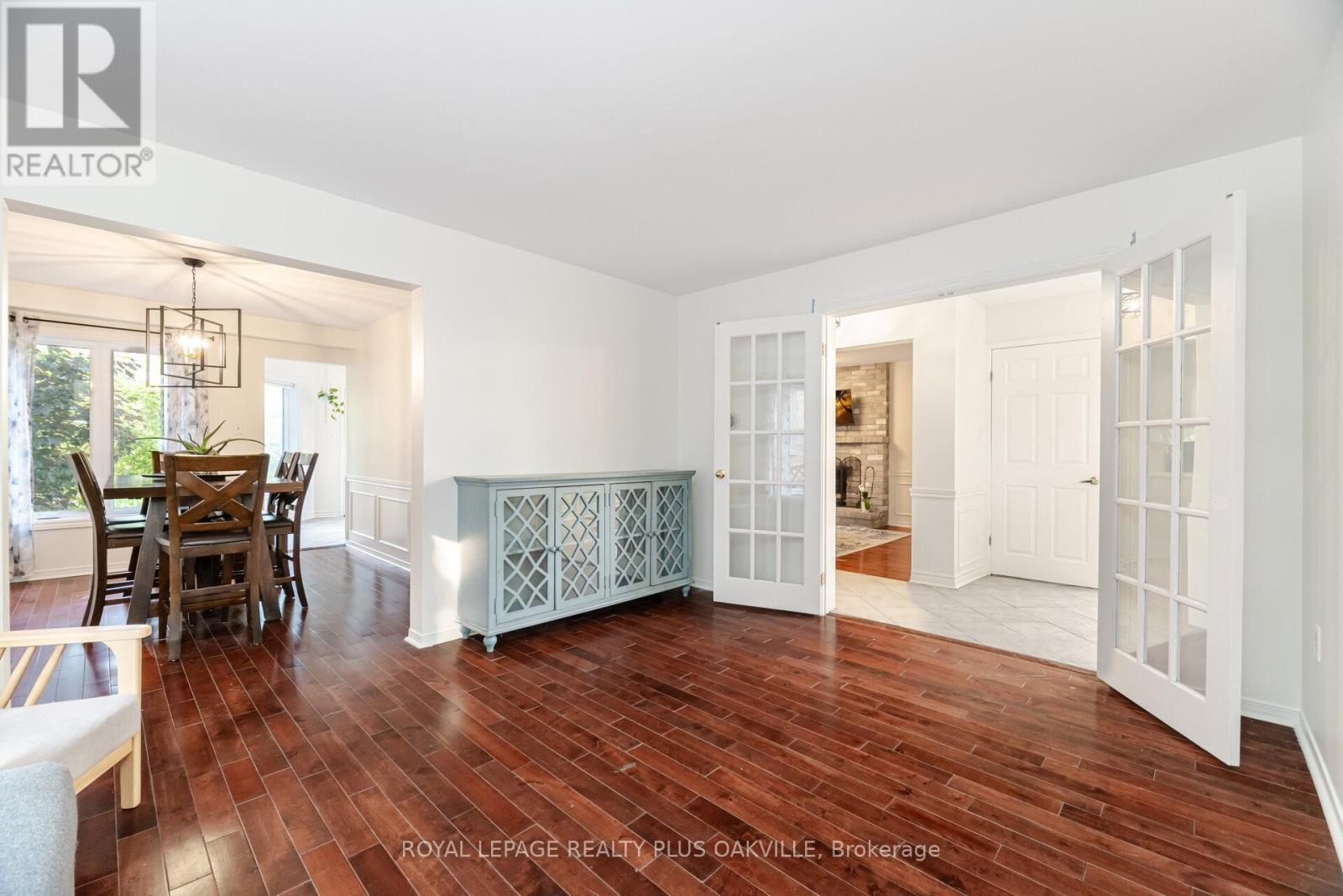 Photo 8 of 1294 Hammond Street, Burlington ON