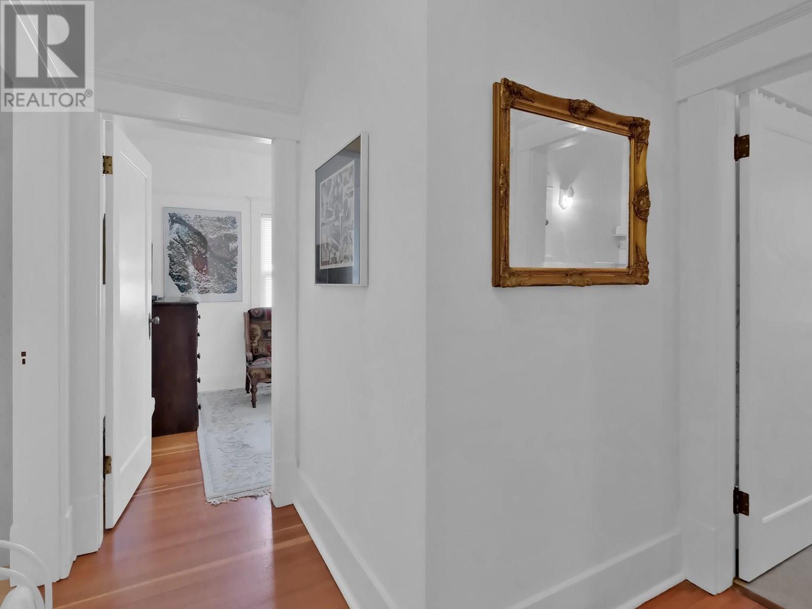  870 Bernard Avenue, Kelowna