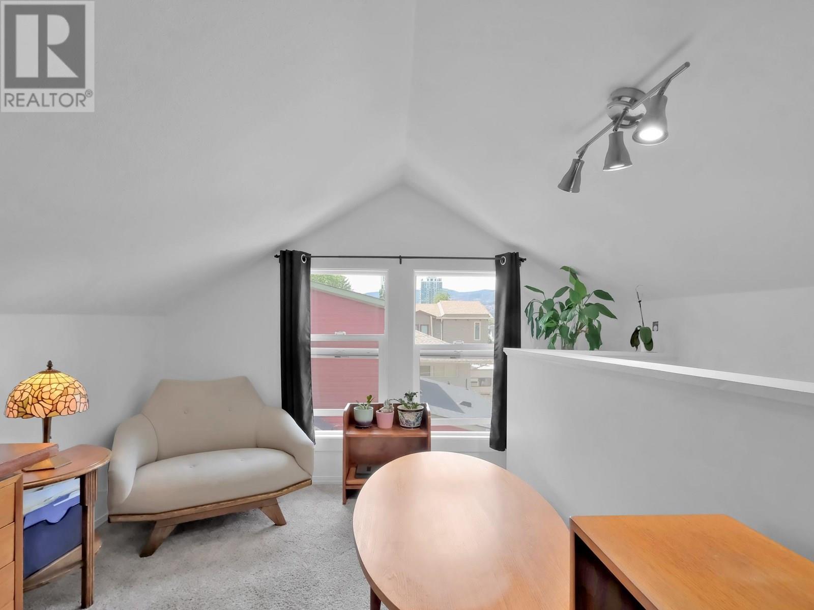  870 Bernard Avenue, Kelowna
