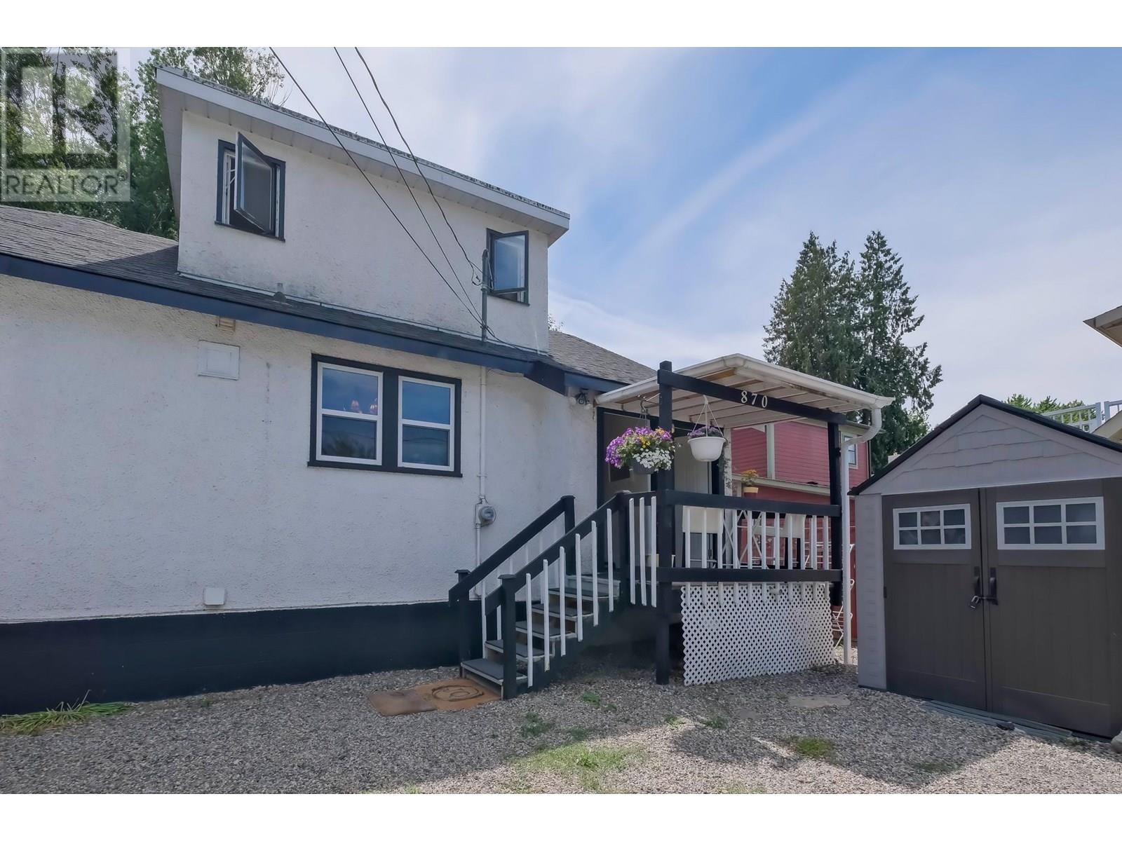  870 Bernard Avenue, Kelowna
