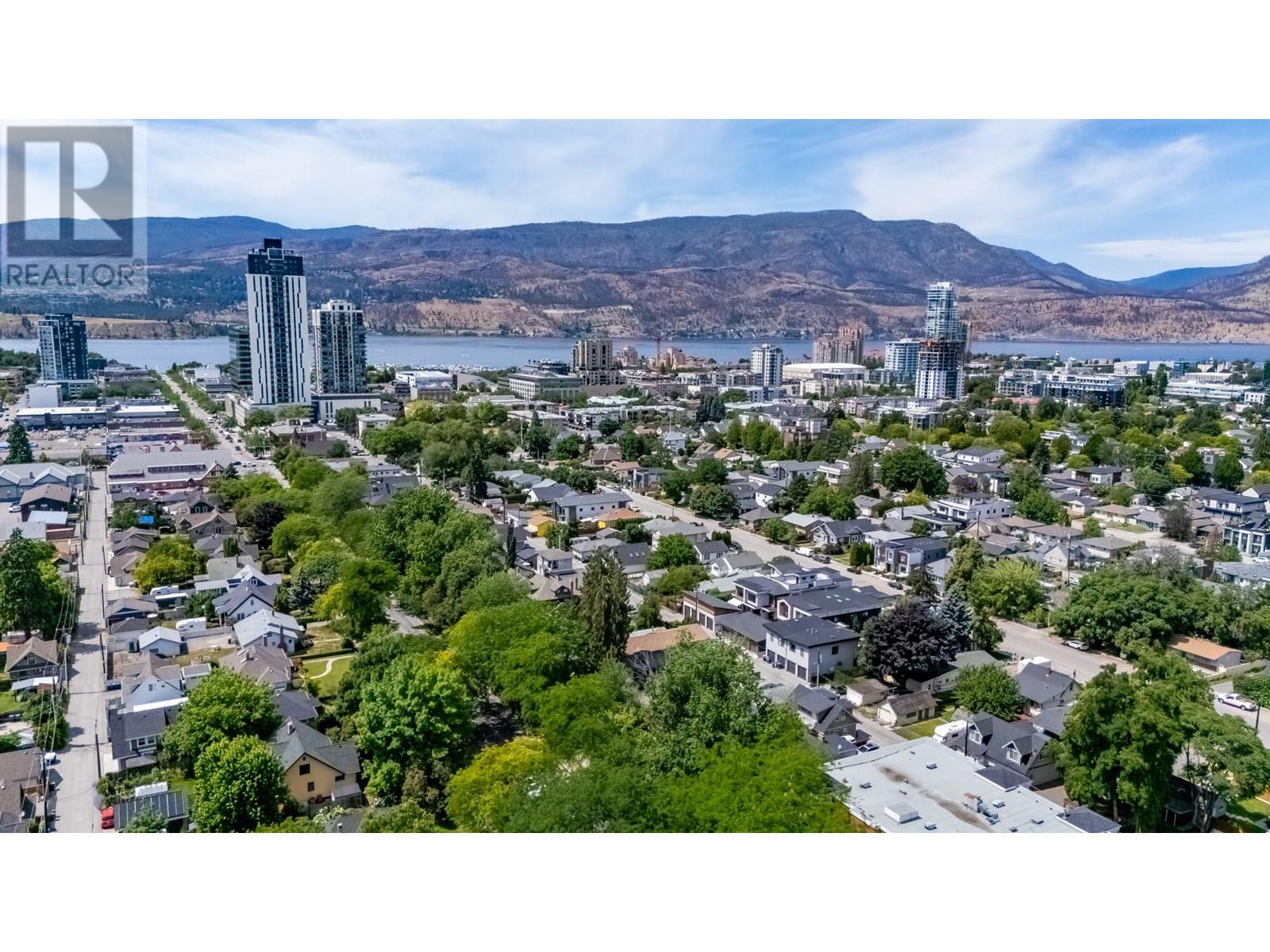  870 Bernard Avenue, Kelowna