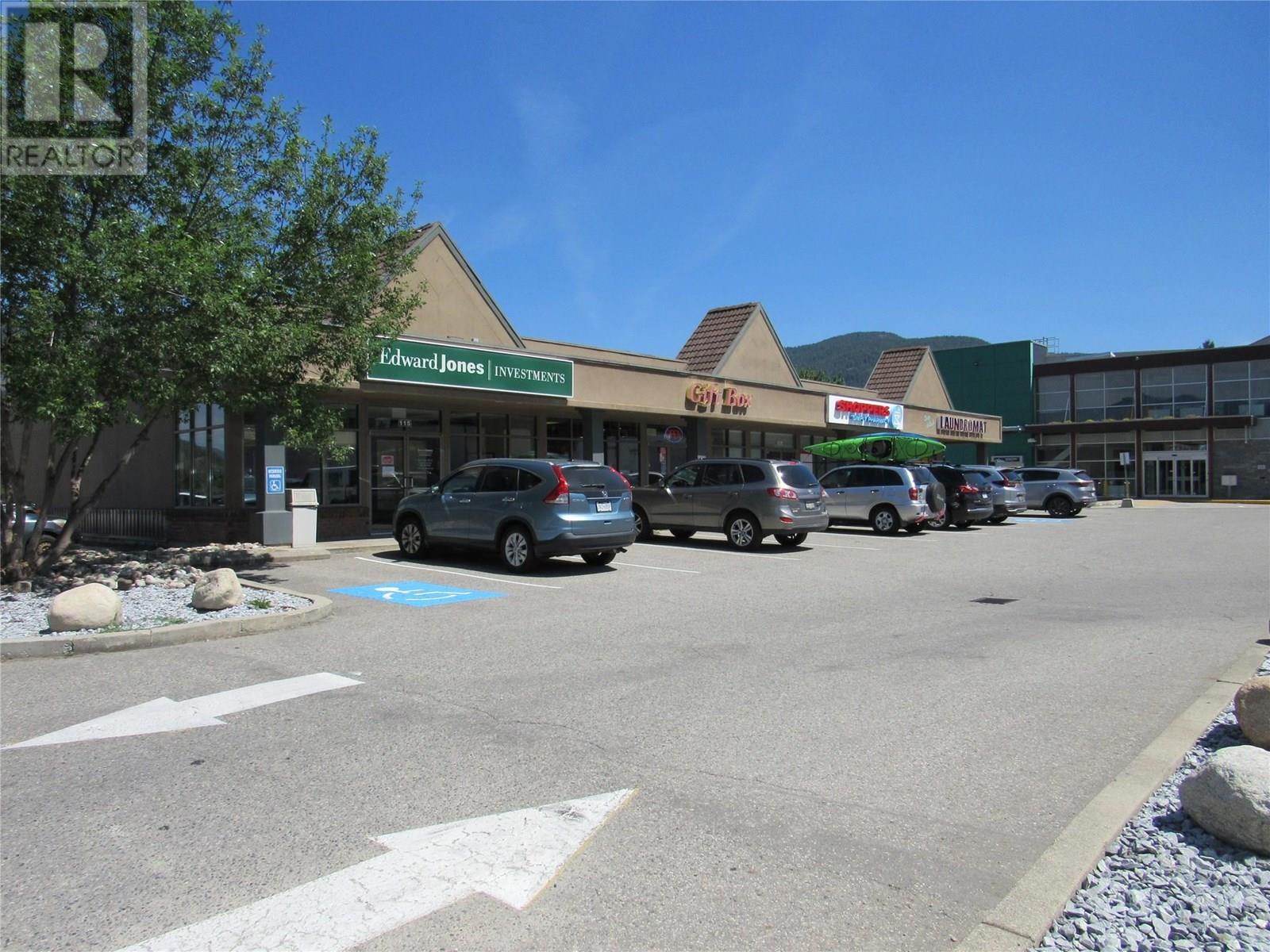 117 1983 Columbia Avenue, Castlegar