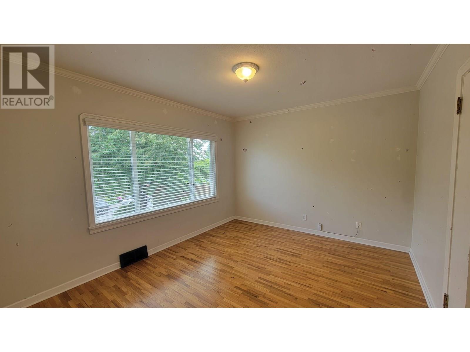 Photo 12 of 4661 Napier Street, Burnaby BC