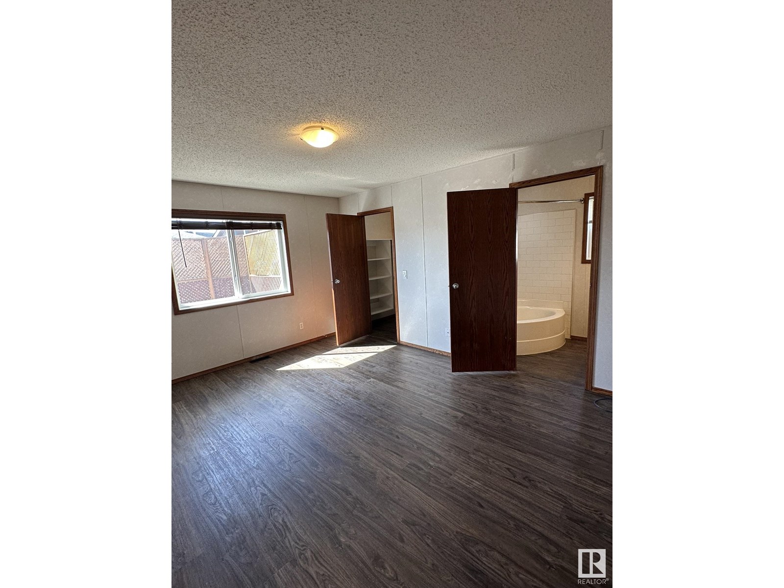 Photo 2 of 1244 53222 Range Road 272, Rural Parkland County AB