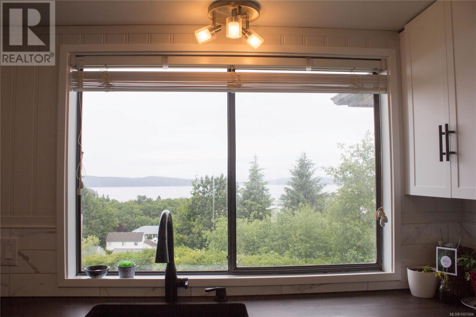 2141 Camosun Cres, Port McNeill