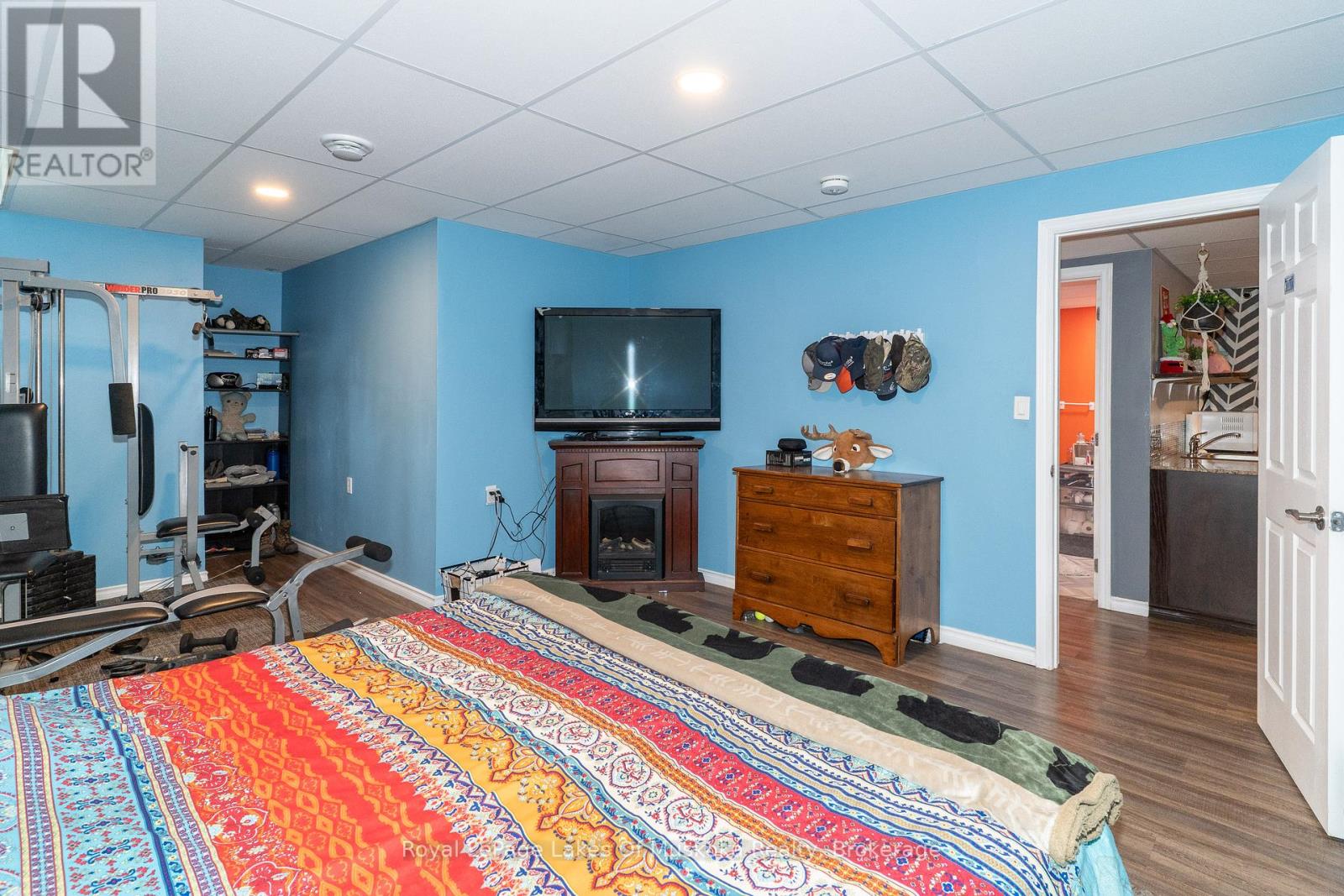 Photo 11 of 74 Glencairn Crescent, Huntsville ON