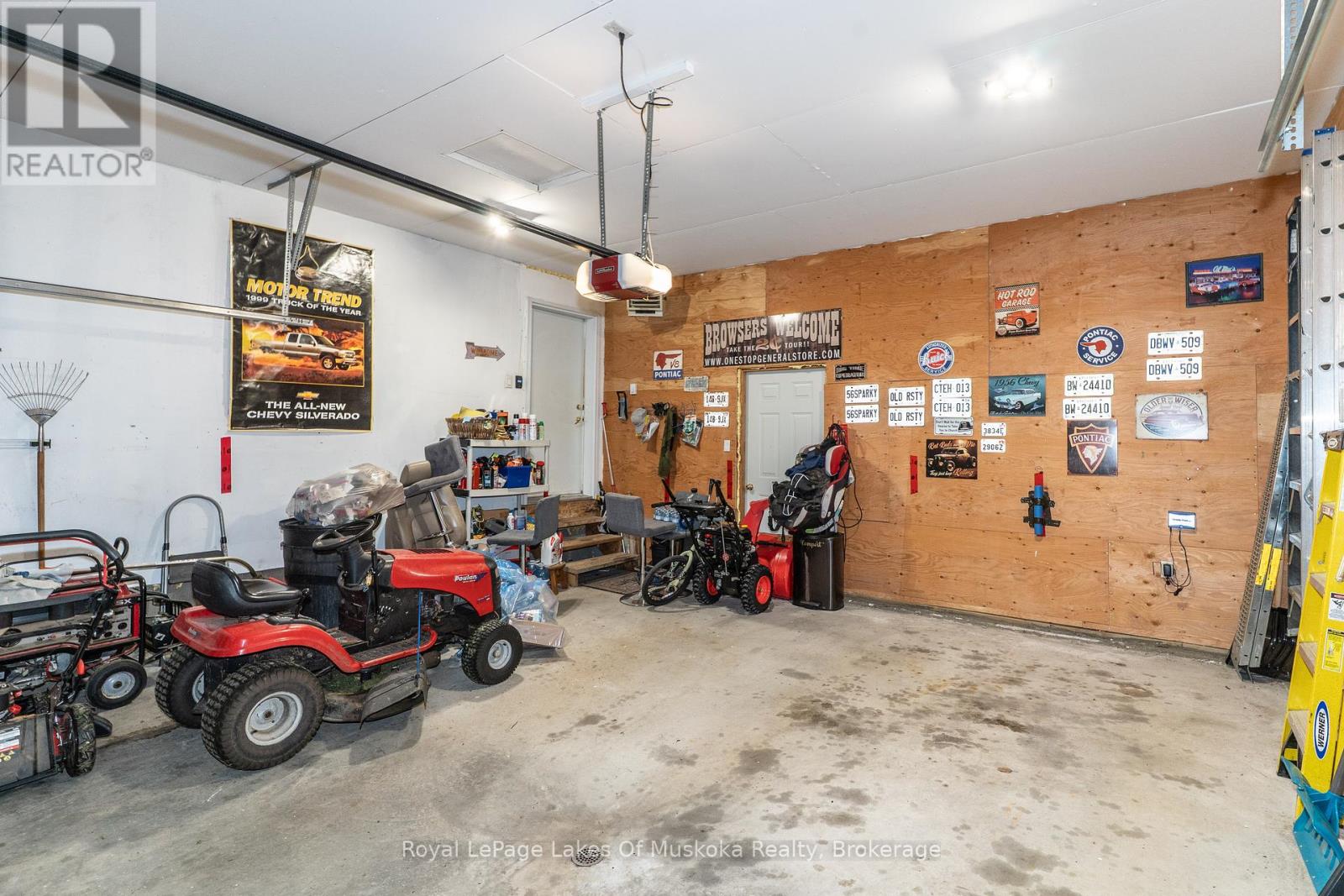 Photo 21 of 74 Glencairn Crescent, Huntsville ON