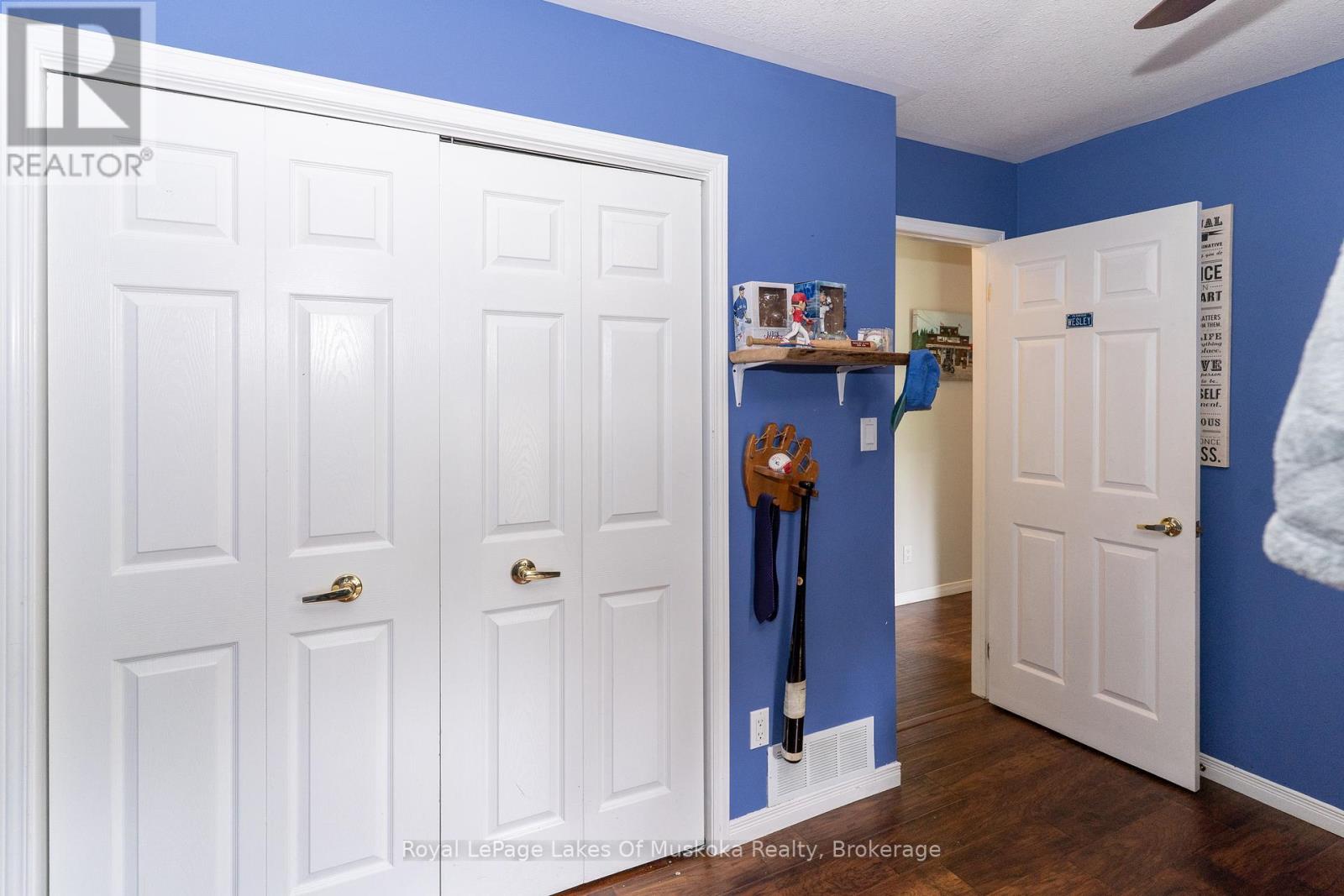 Photo 3 of 74 Glencairn Crescent, Huntsville ON