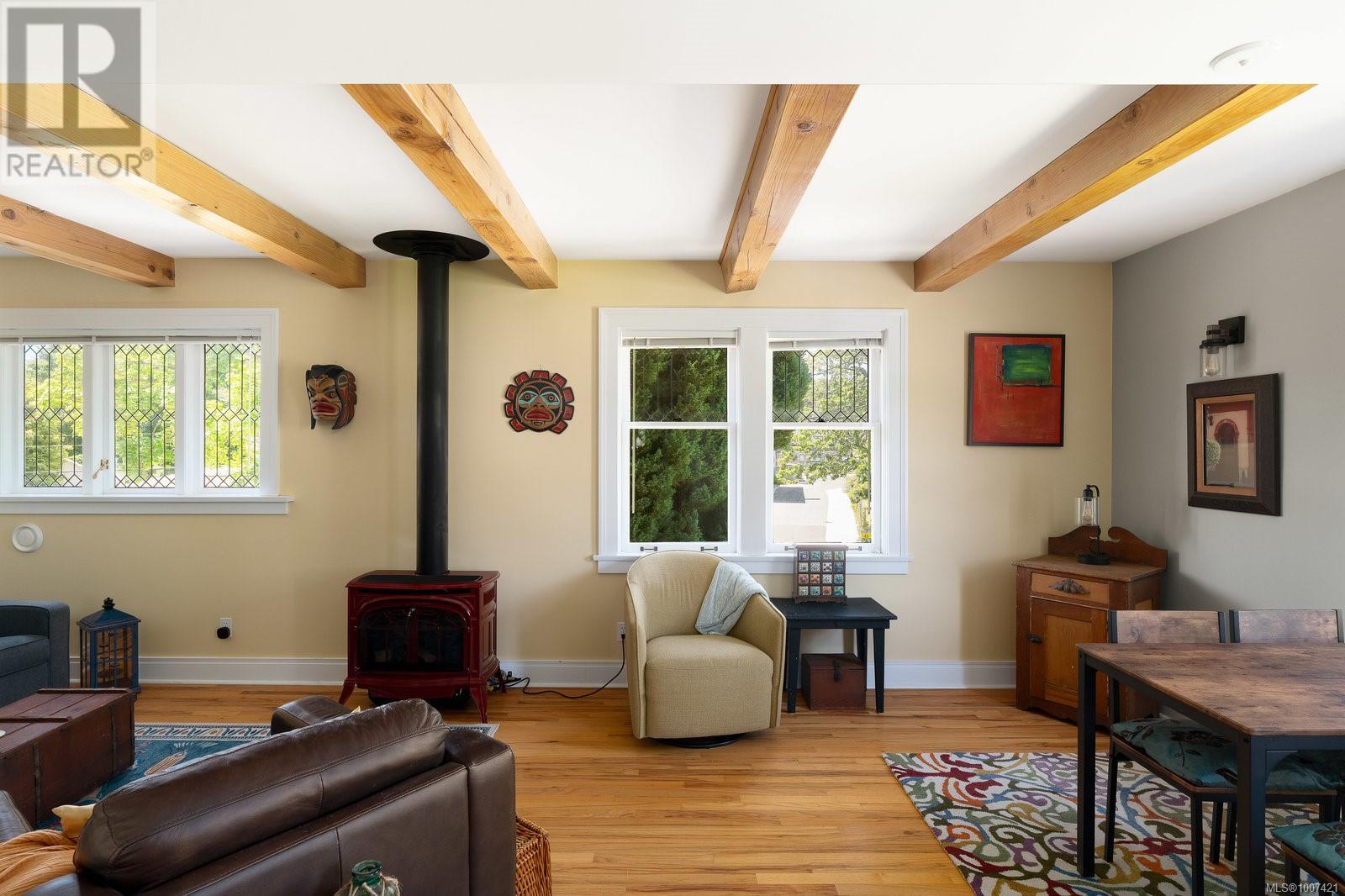 Single Family House Character for Sale in   Pemberton Rd Victoria 