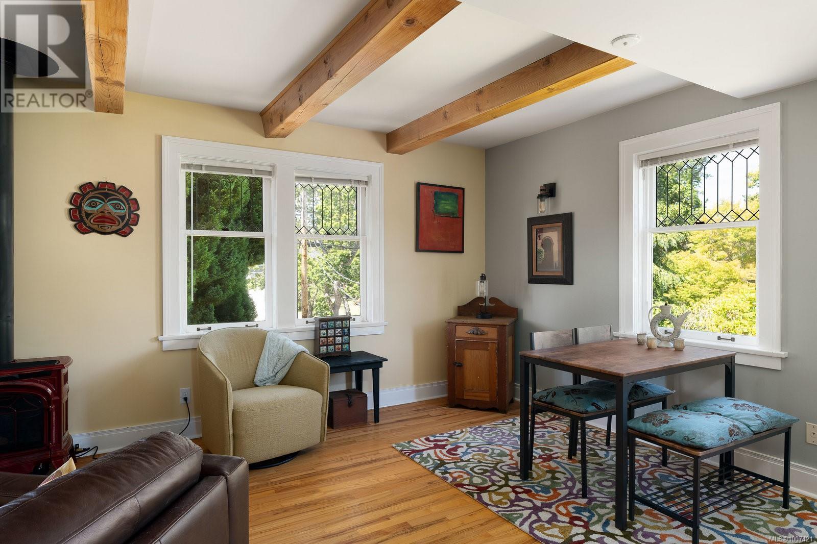 Single Family House Character for Sale in   Pemberton Rd Victoria 