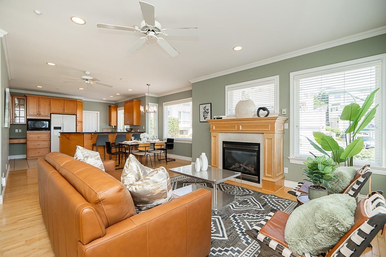 Photo 5 of 15645 Pacific Avenue, White Rock BC