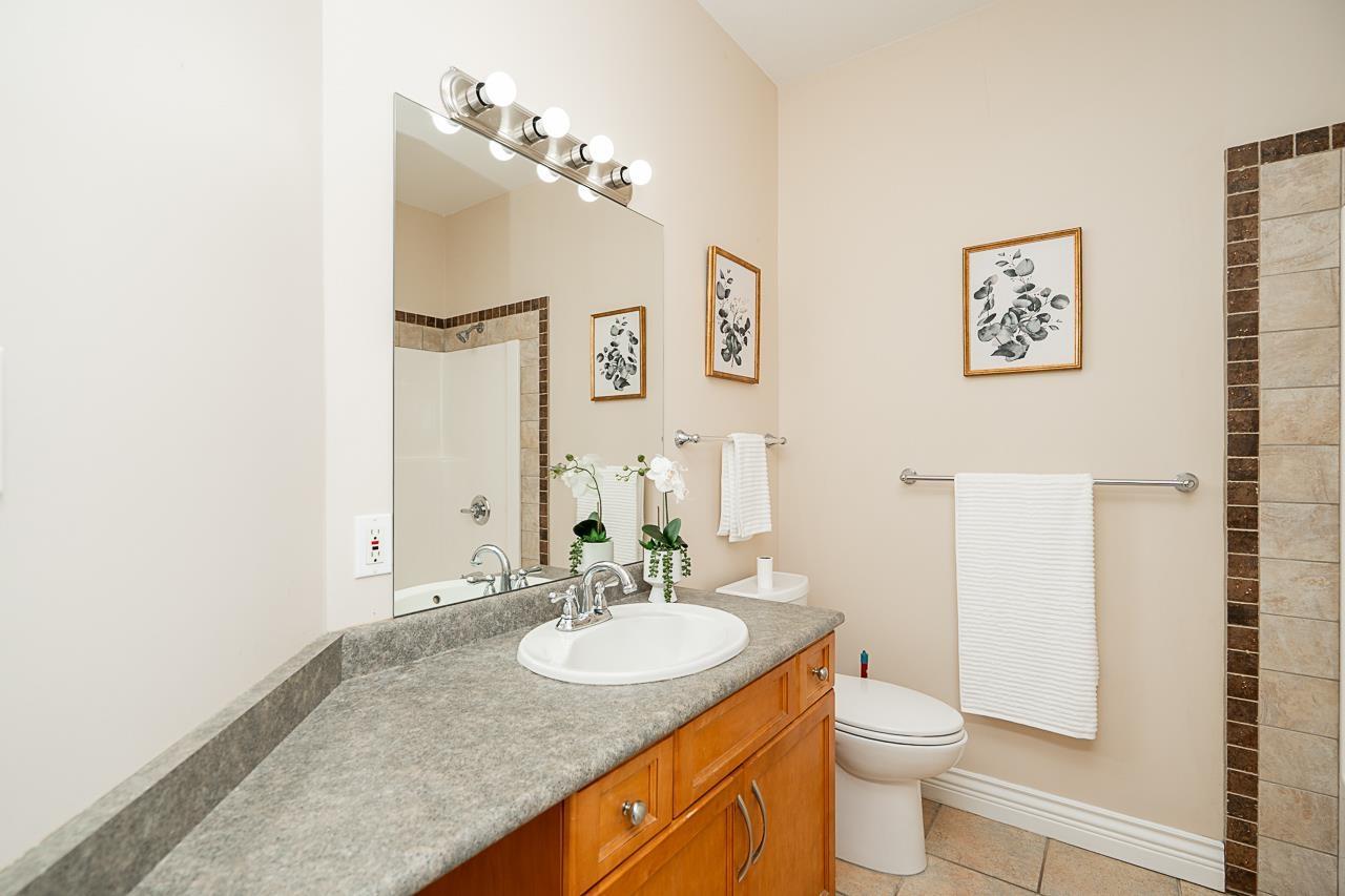 Photo 20 of 15645 Pacific Avenue, White Rock BC