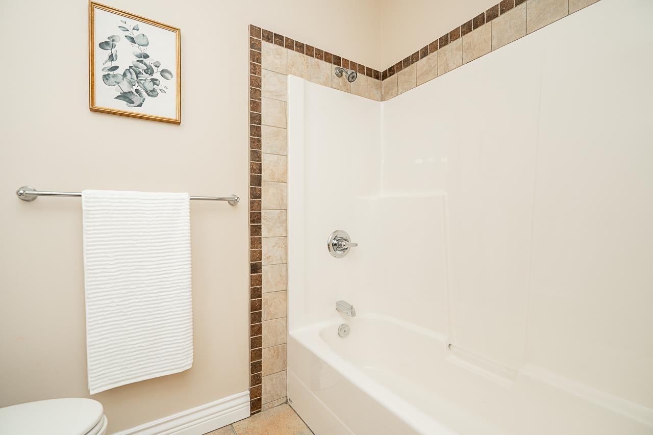 Photo 21 of 15645 Pacific Avenue, White Rock BC