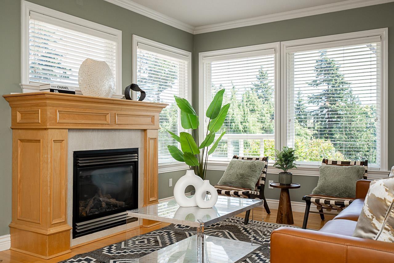 Photo 7 of 15645 Pacific Avenue, White Rock BC