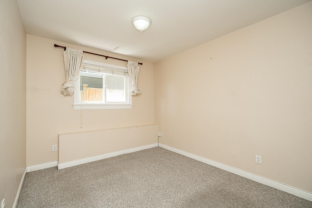Photo 29 of 15645 Pacific Avenue, White Rock BC