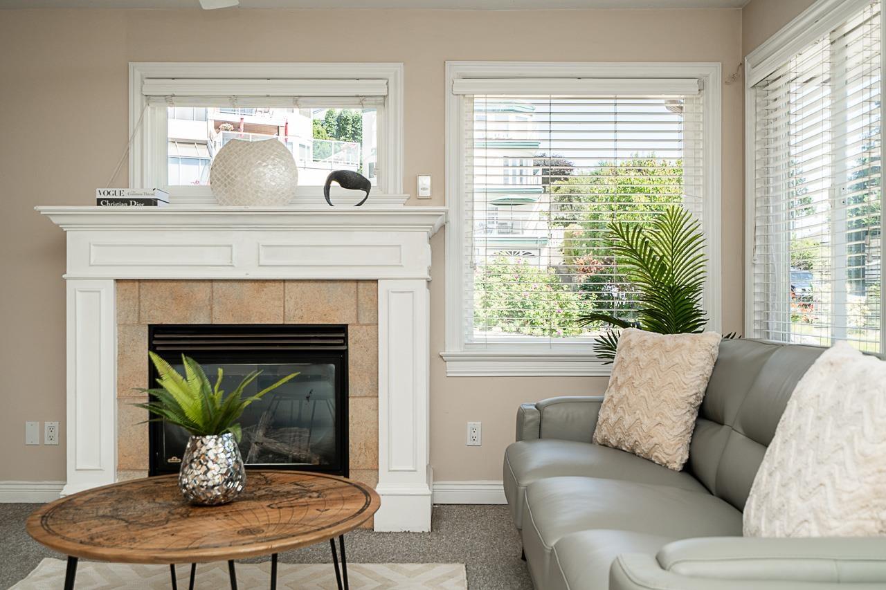 Photo 6 of 15645 Pacific Avenue, White Rock BC