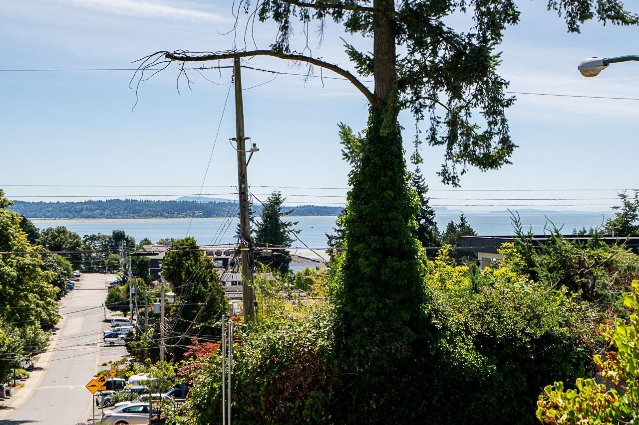Photo 23 of 15645 Pacific Avenue, White Rock BC
