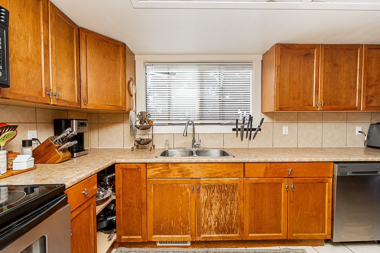 Photo 17 of 3799 196 A Street, Langley BC
