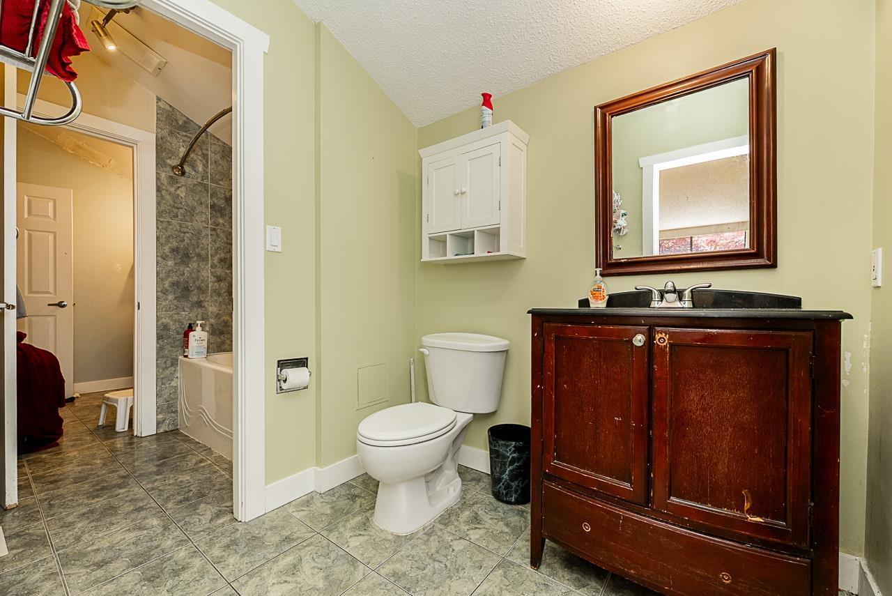 Photo 25 of 3799 196 A Street, Langley BC