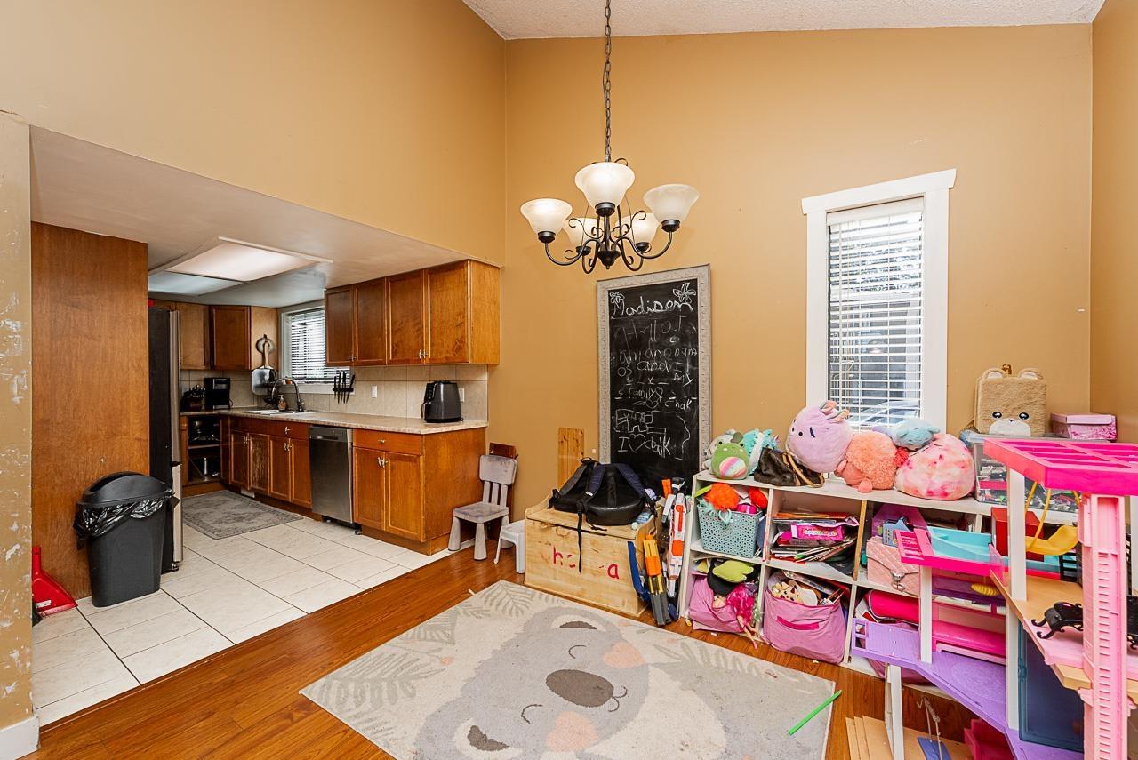 Photo 21 of 3799 196 A Street, Langley BC
